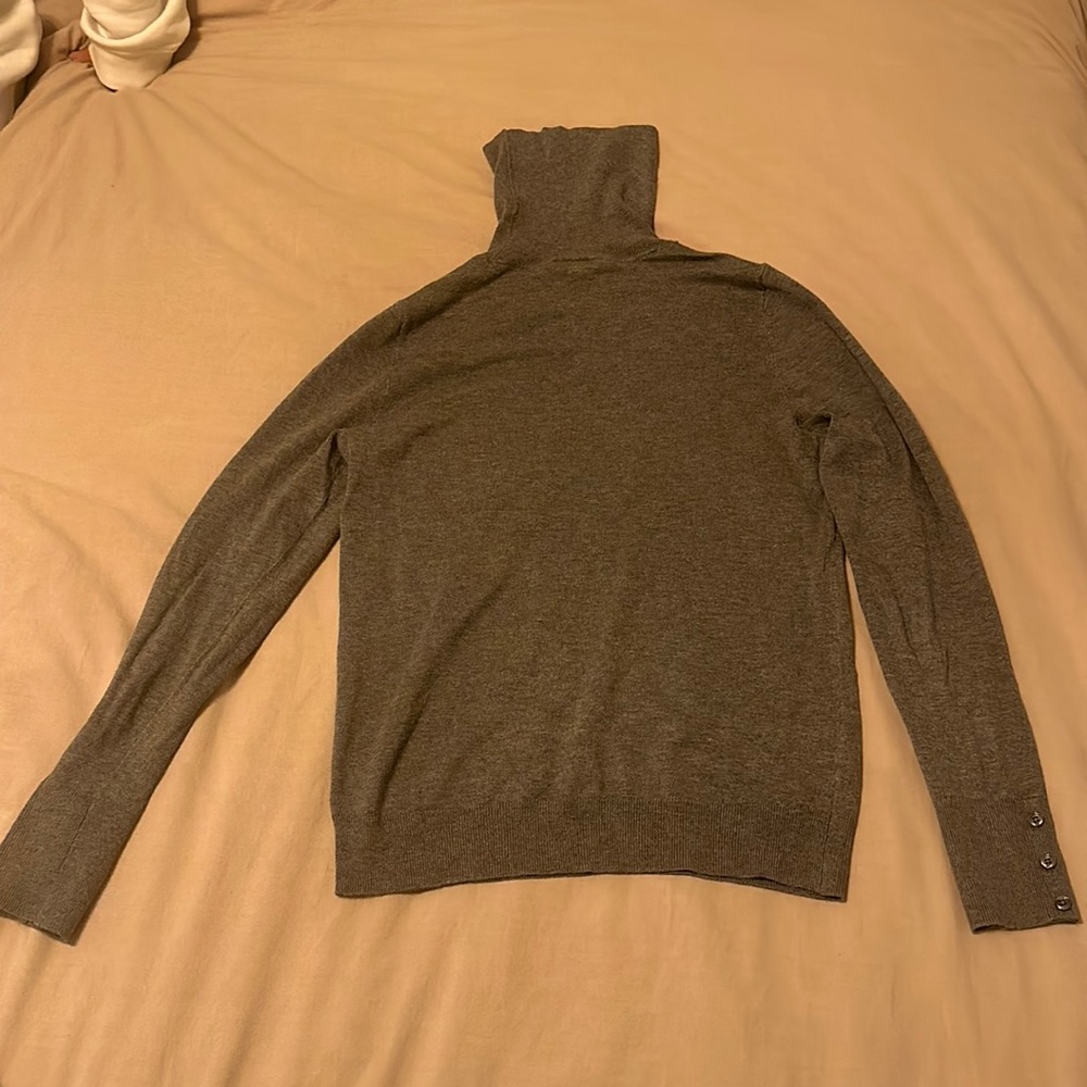 Ann Taylor woman’s size small, gray turtleneck